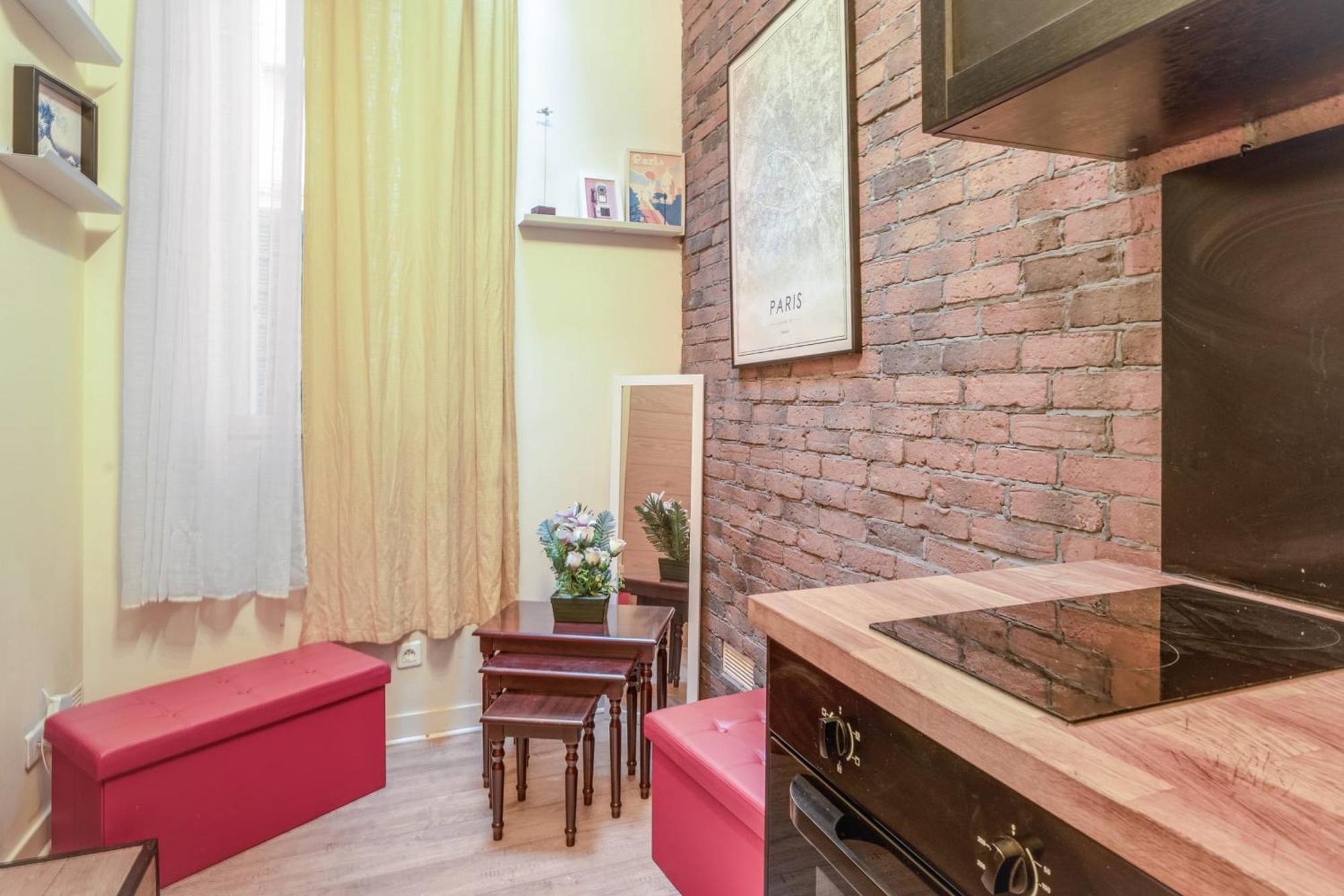 Apartamento Charming Industrial-Style Studio Just Nearby Montmartre In Paris - Welkeys Exterior foto