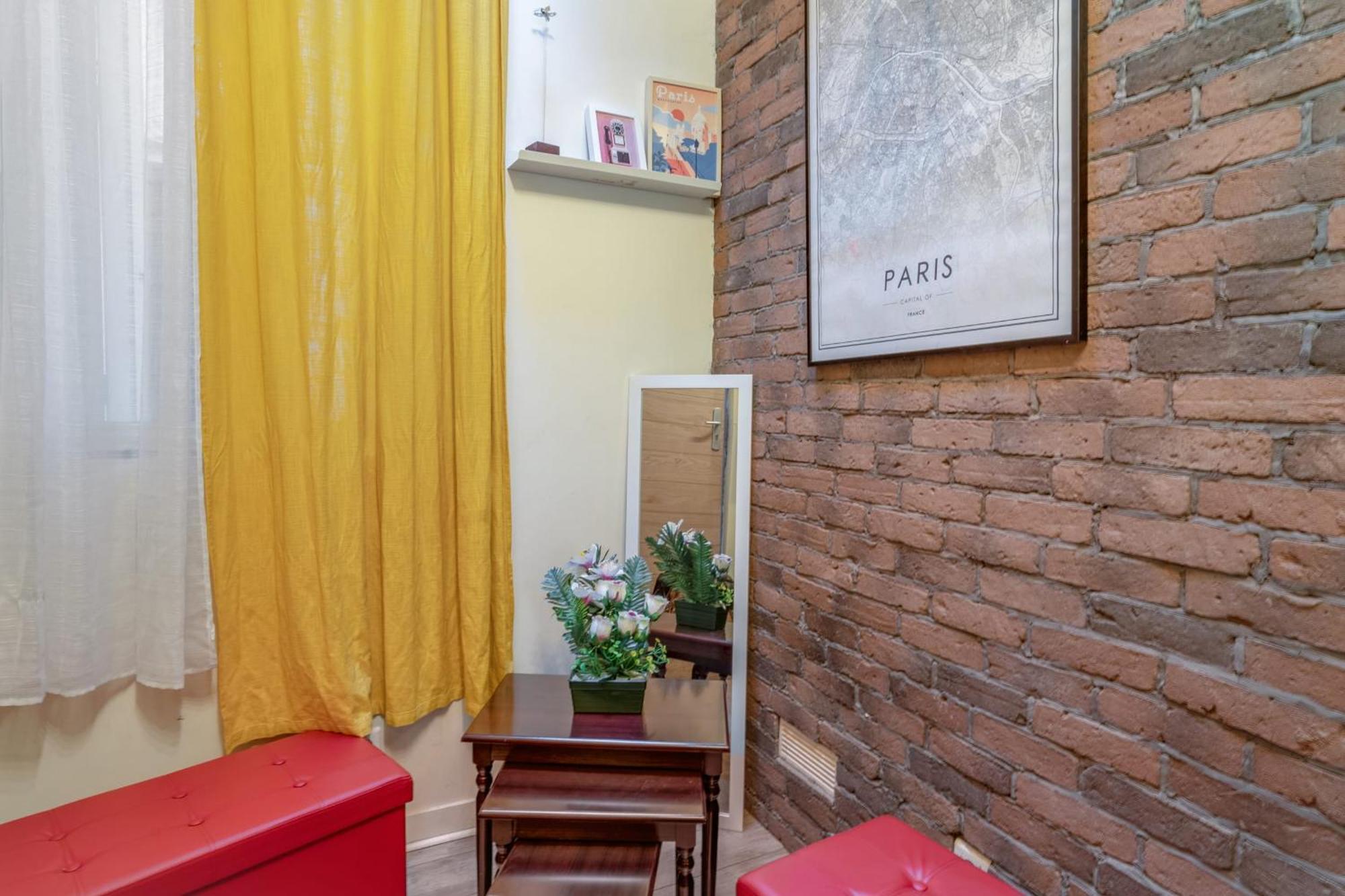 Apartamento Charming Industrial-Style Studio Just Nearby Montmartre In Paris - Welkeys Exterior foto